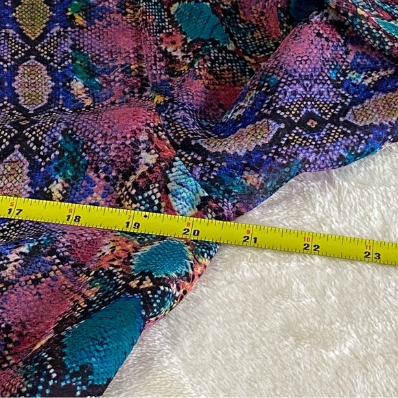 SHOW ME YOUR MUMU / Roxy Romper Oh My Boa Reptile Print Shorts Size XL - Picture 11 of 12